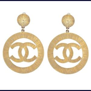 Beautiful Vintage Chanel Earrings!